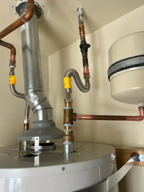 Water heater installation and plumbing repair in Principio Furnace